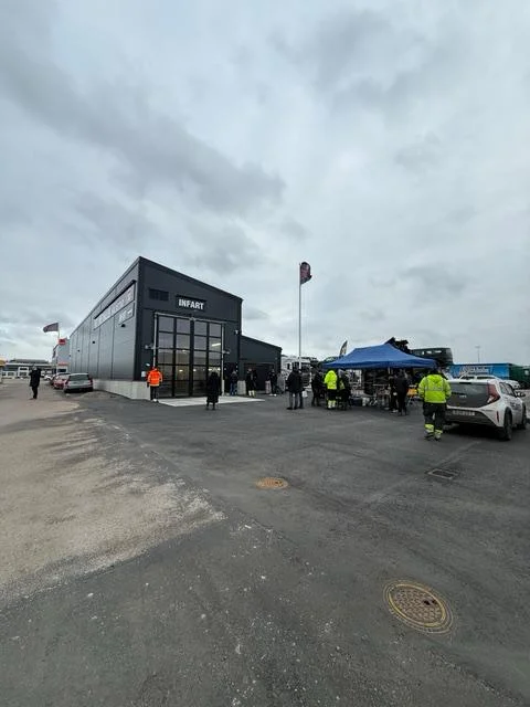 Stålhall under konstruktion